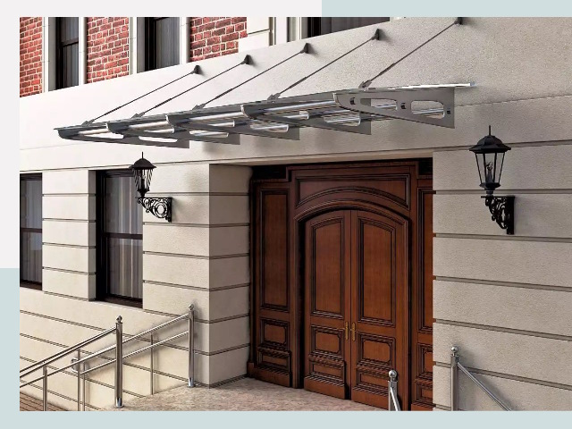 Металлические козырьки от 623 руб. в Норильске